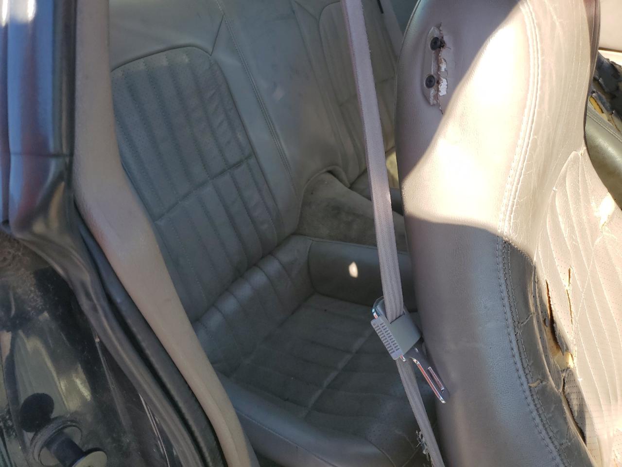 2002 Chevrolet Camaro - Image 10