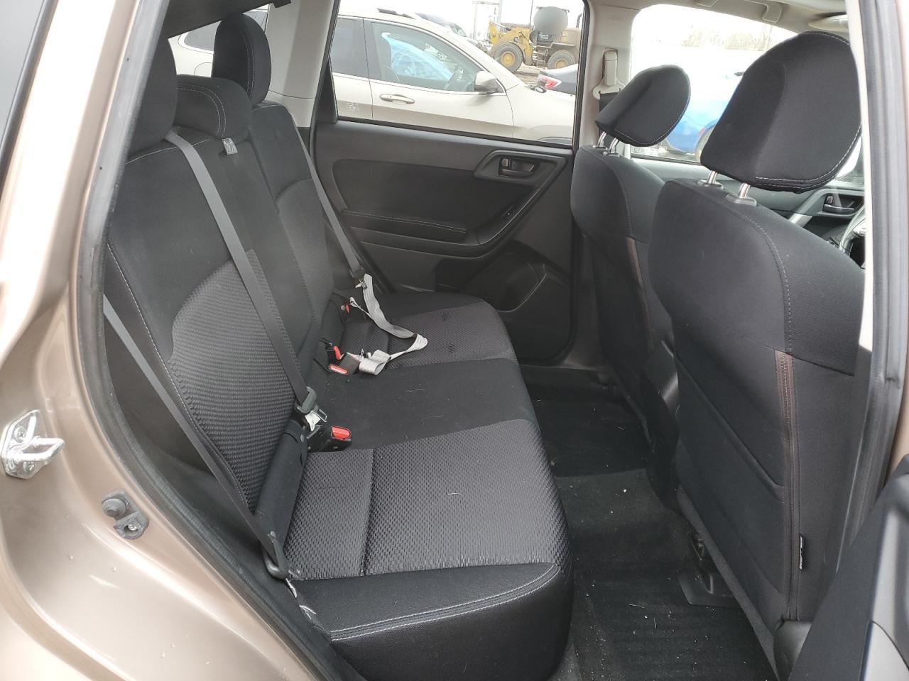 2014 Subaru Forester - Image 10