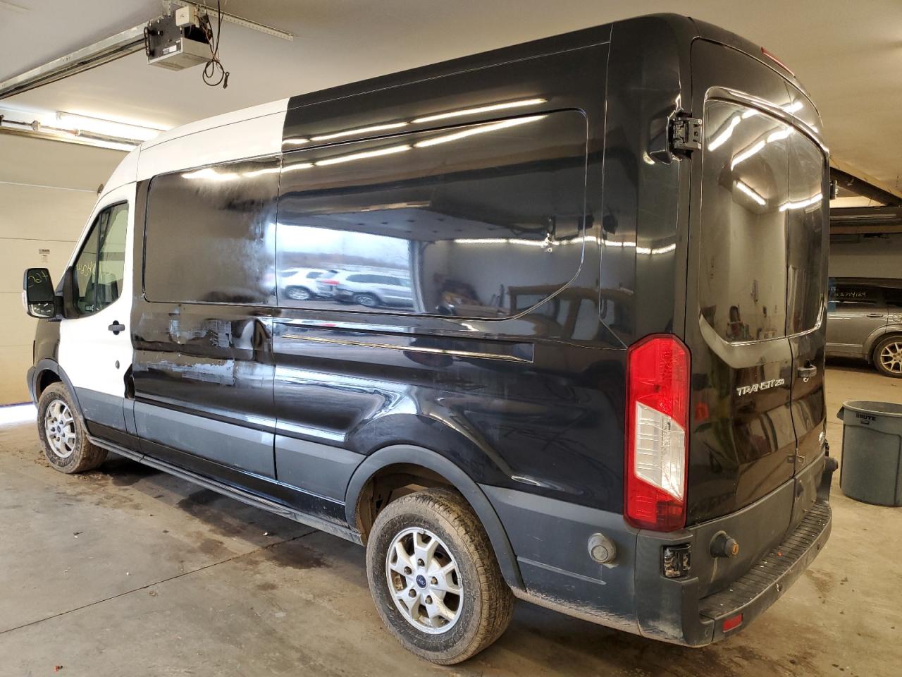 2015 Ford Transit - Image 2