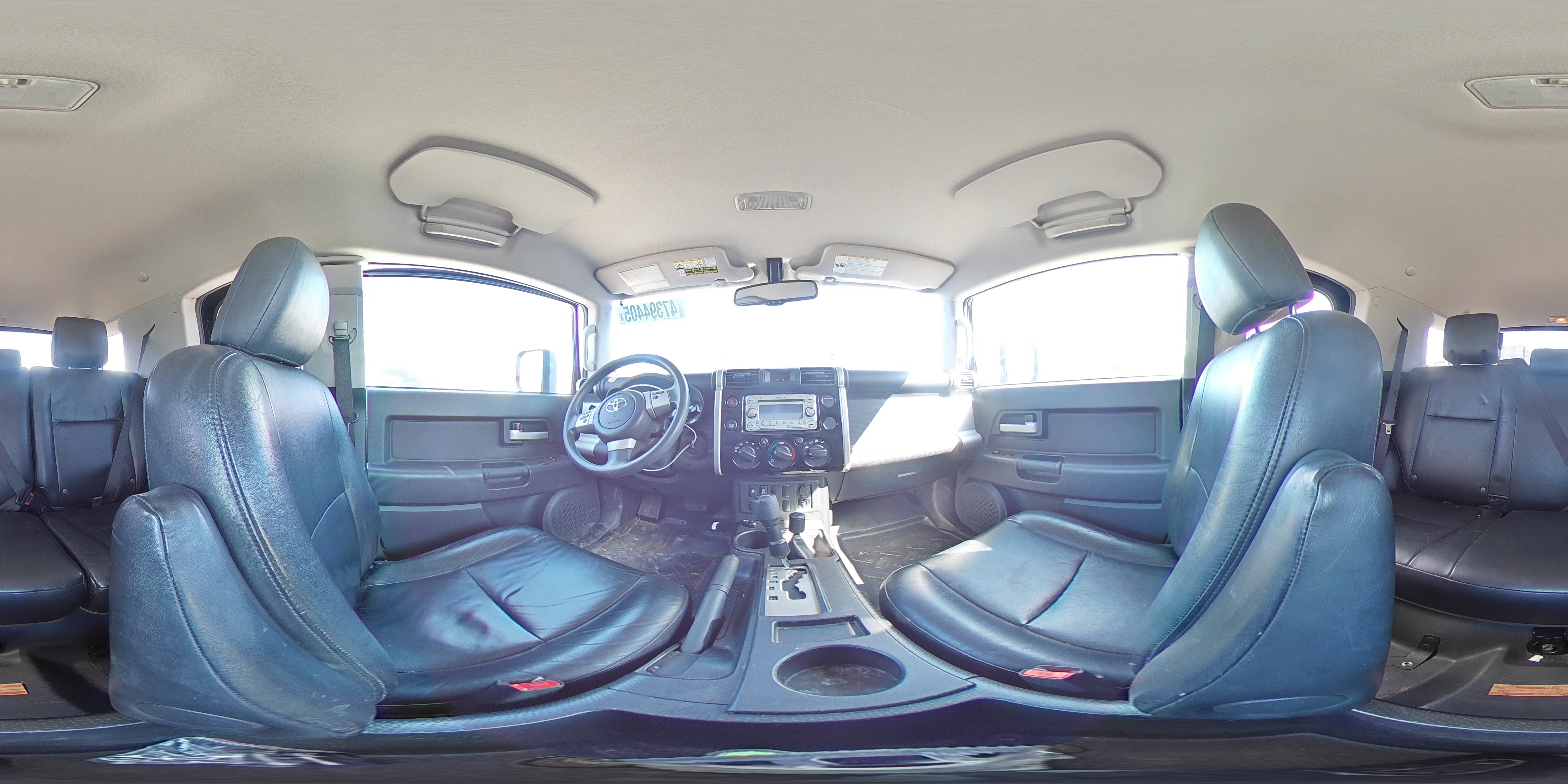 2011 Toyota FJ Cruiser - Image 14