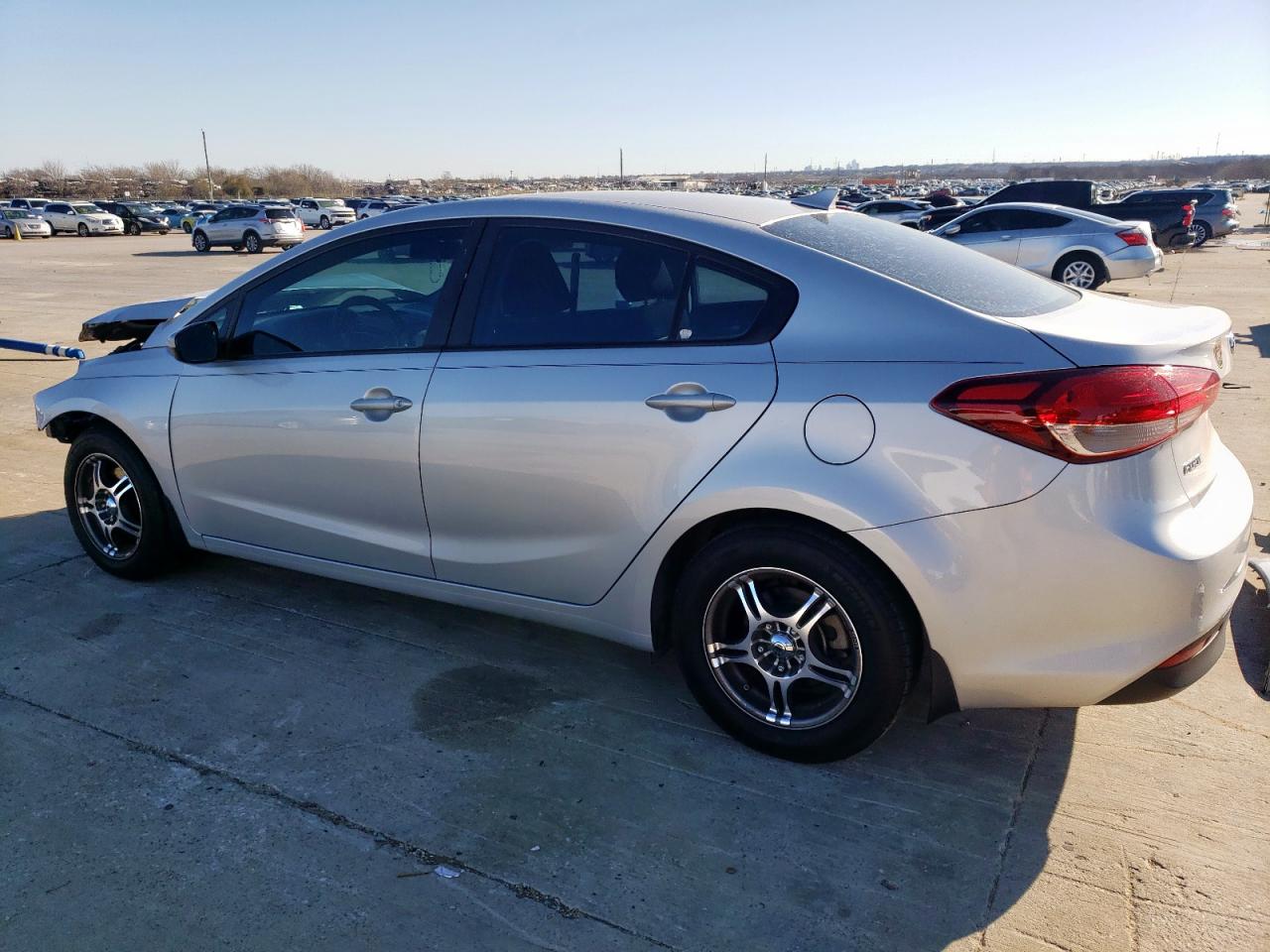 2017 Kia Forte - Image 2