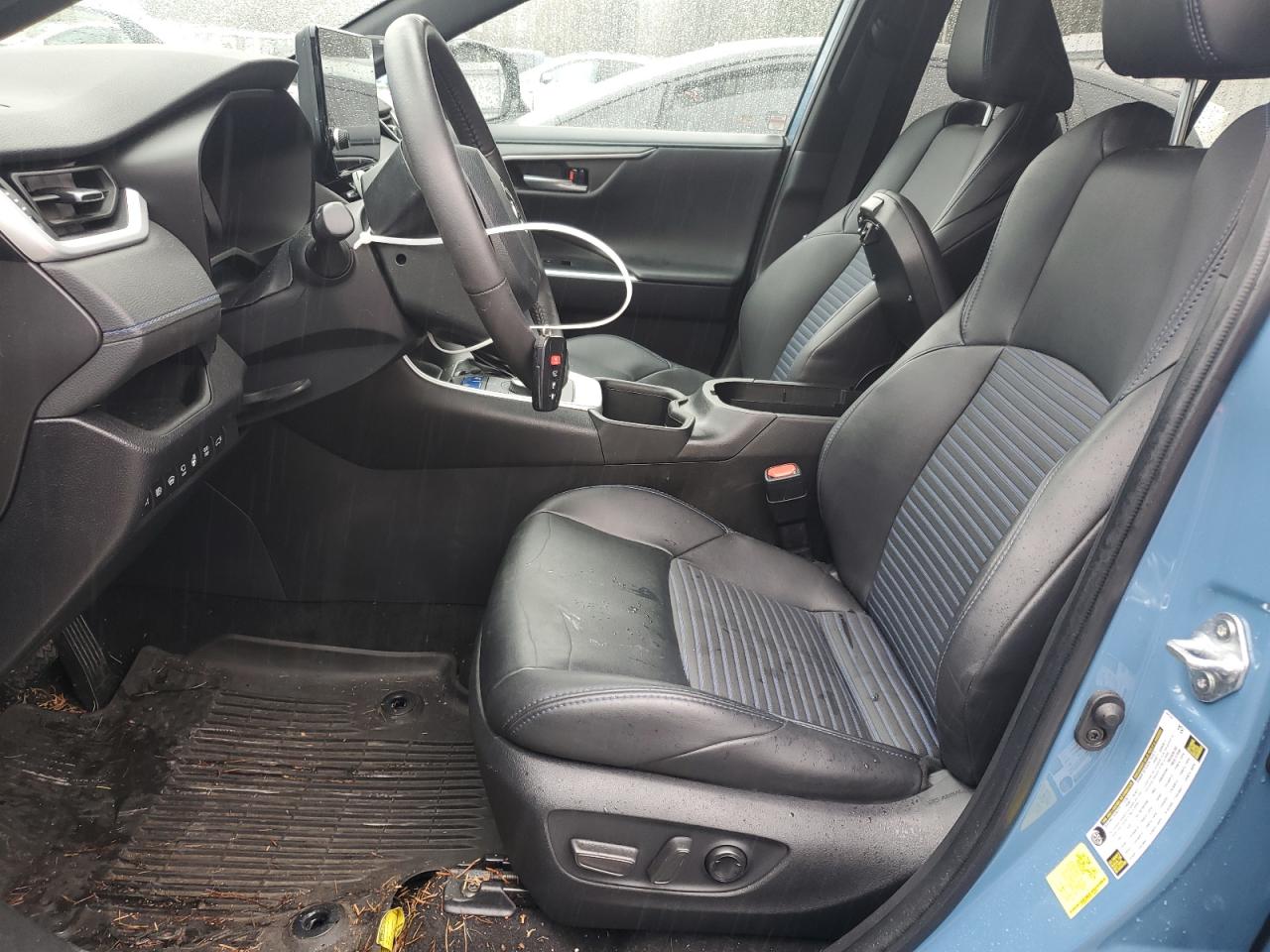 2023 Toyota RAV 4 - Image 7