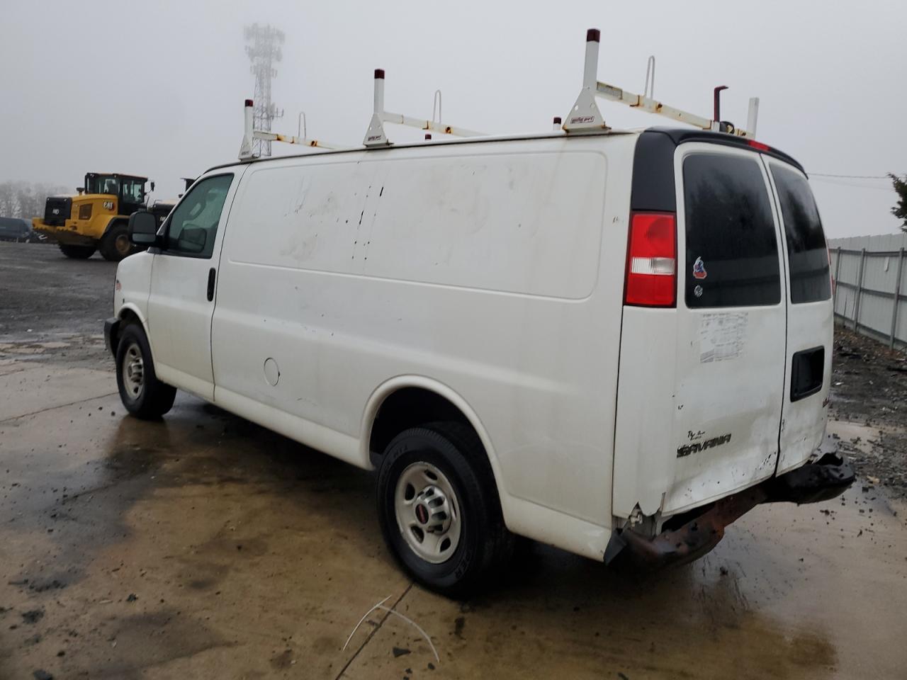 2017 GMC Savana - Image 2
