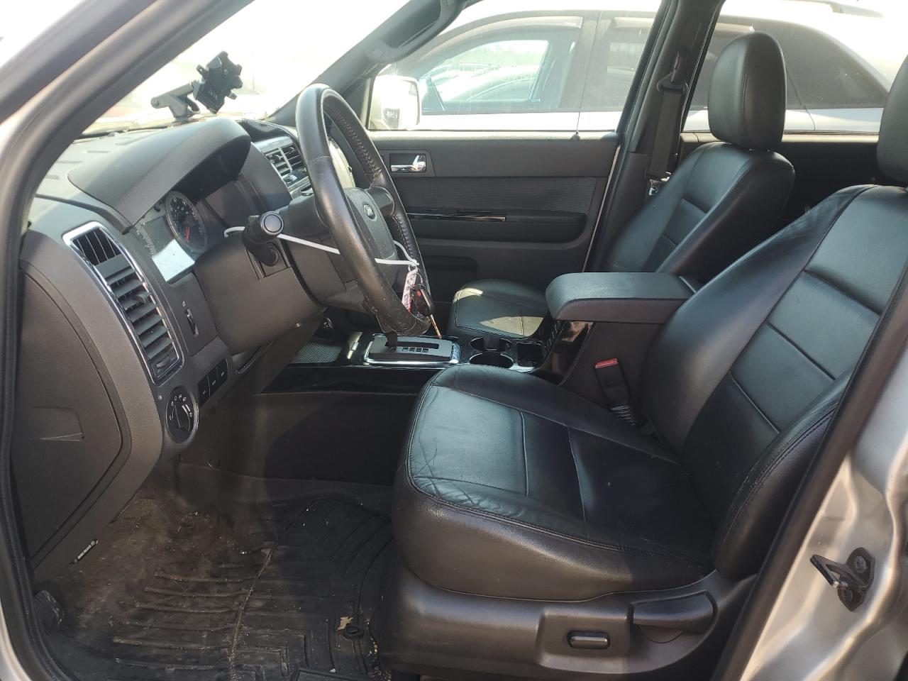 2009 Ford Escape - Image 7