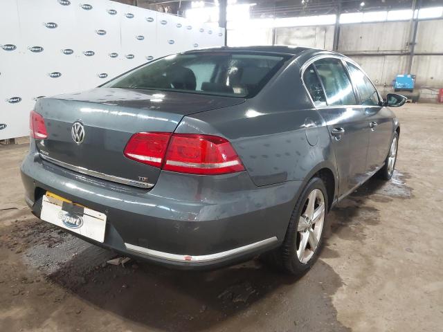 2012 VOLKSWAGEN PASSAT SE