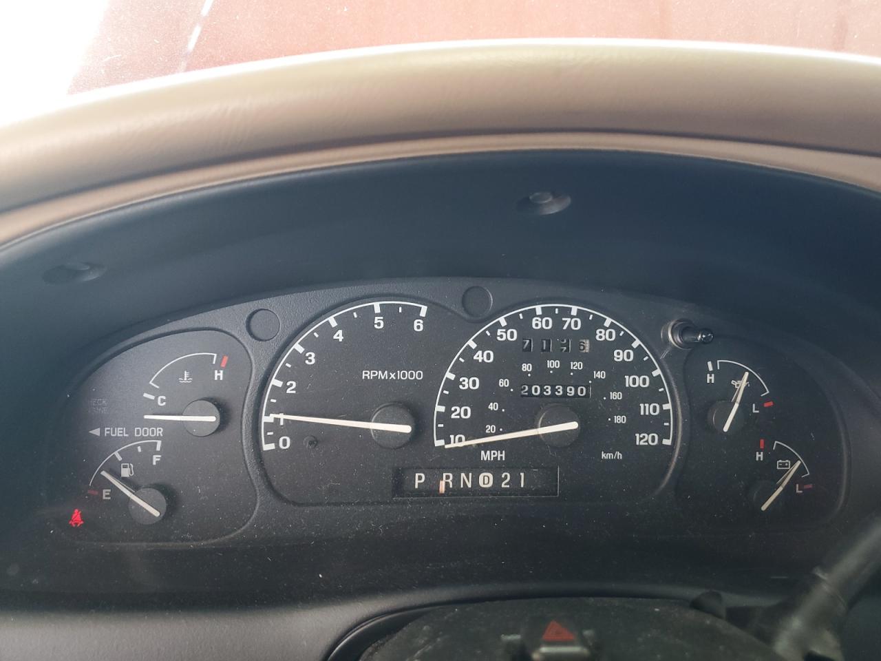 1998 Ford Explorer VIN: 1FMZU35P9WZC18148 Lot: 50892185