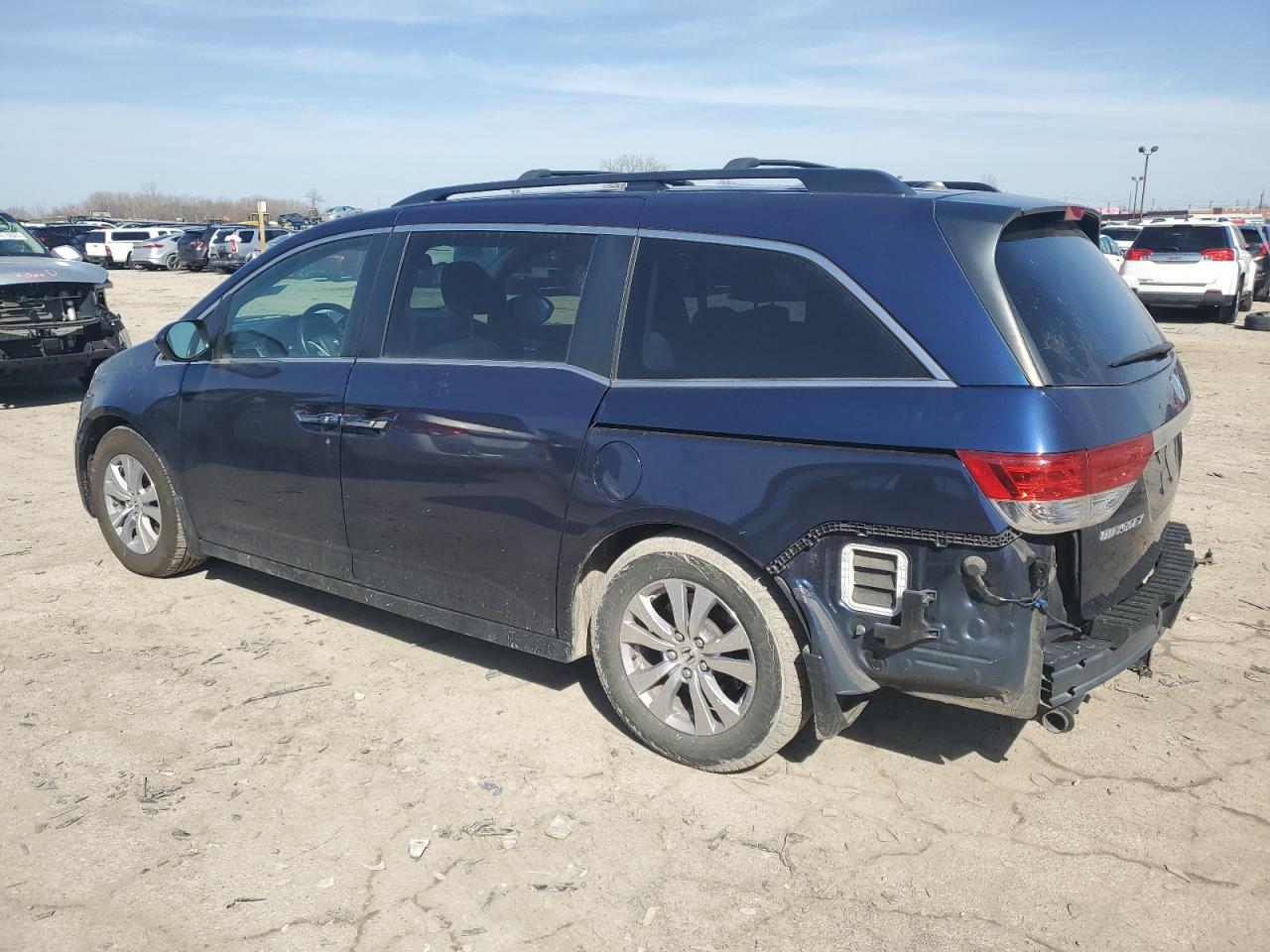 2015 Honda Odyssey - Image 2