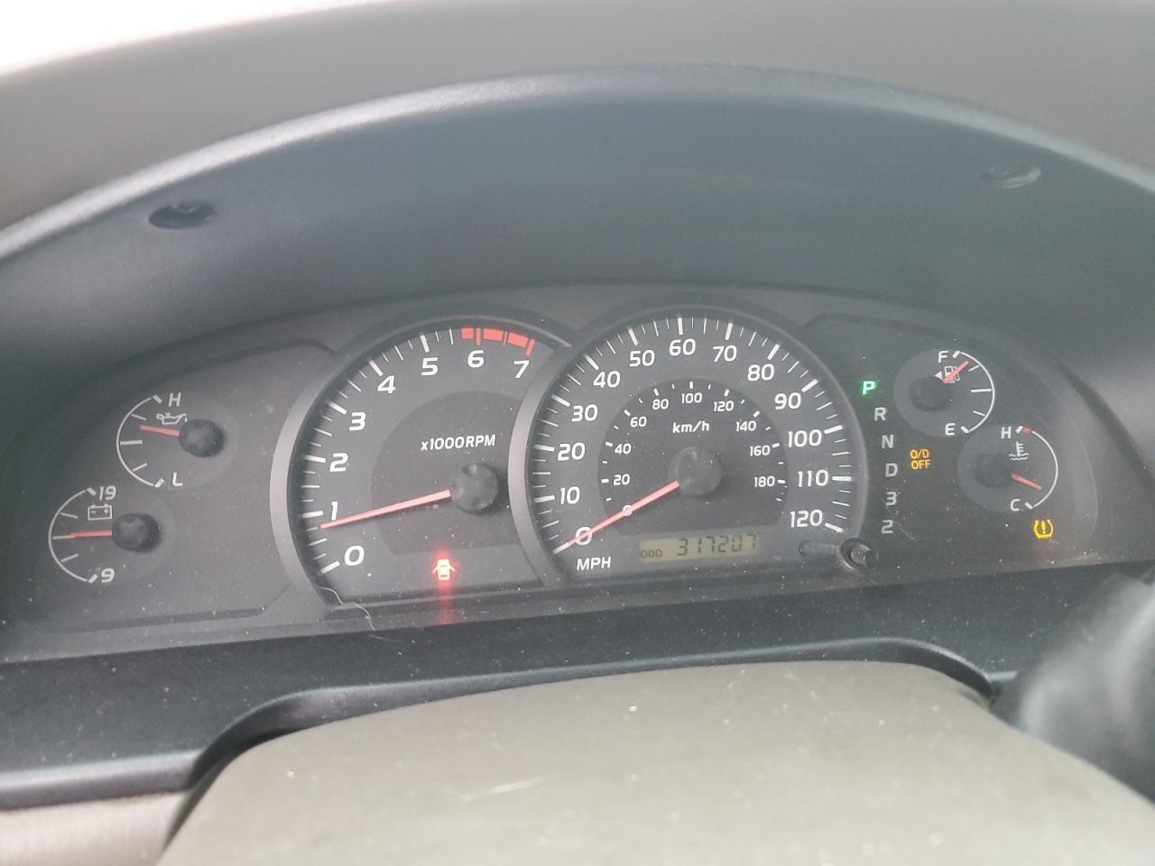 2005 Toyota Tundra - Image 9