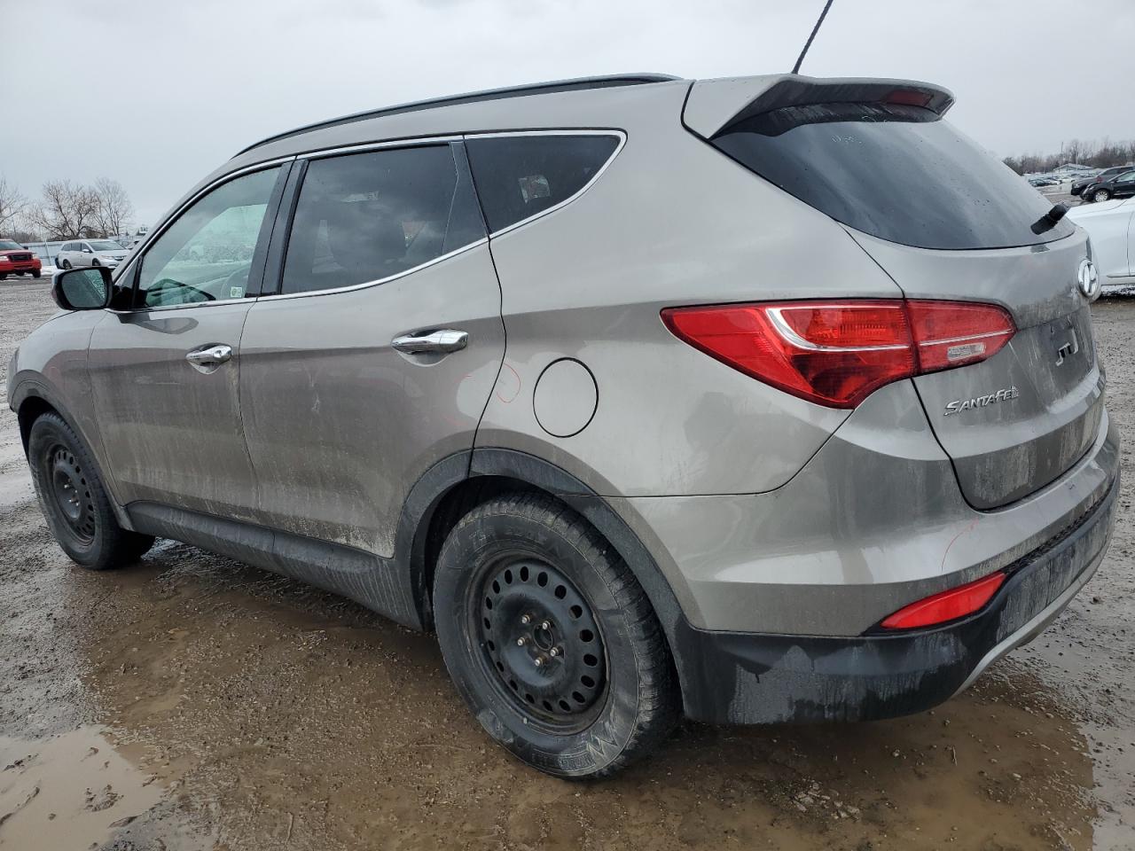 2014 Hyundai Santa Fe - Image 2