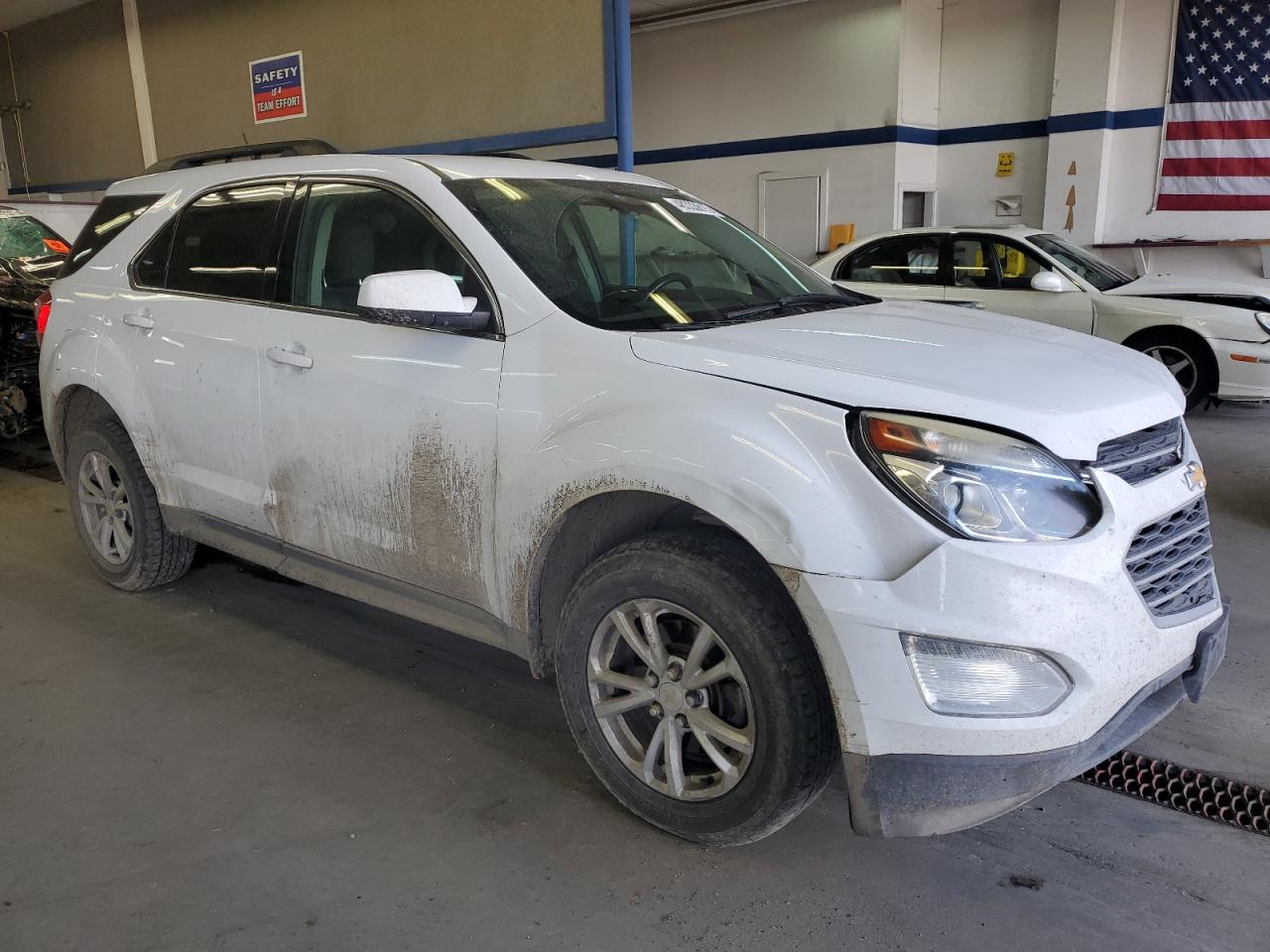 2017 Chevrolet Equinox - Image 4