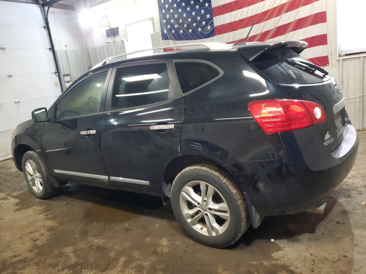 2012 Nissan Rogue - Image 2