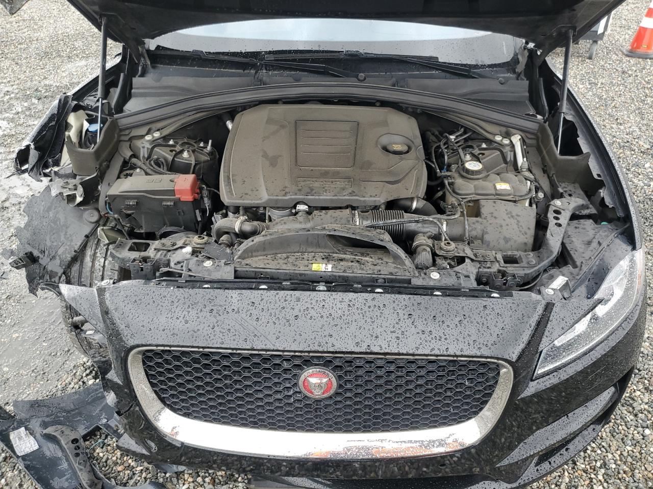 2020 Jaguar F-Pace - Image 13