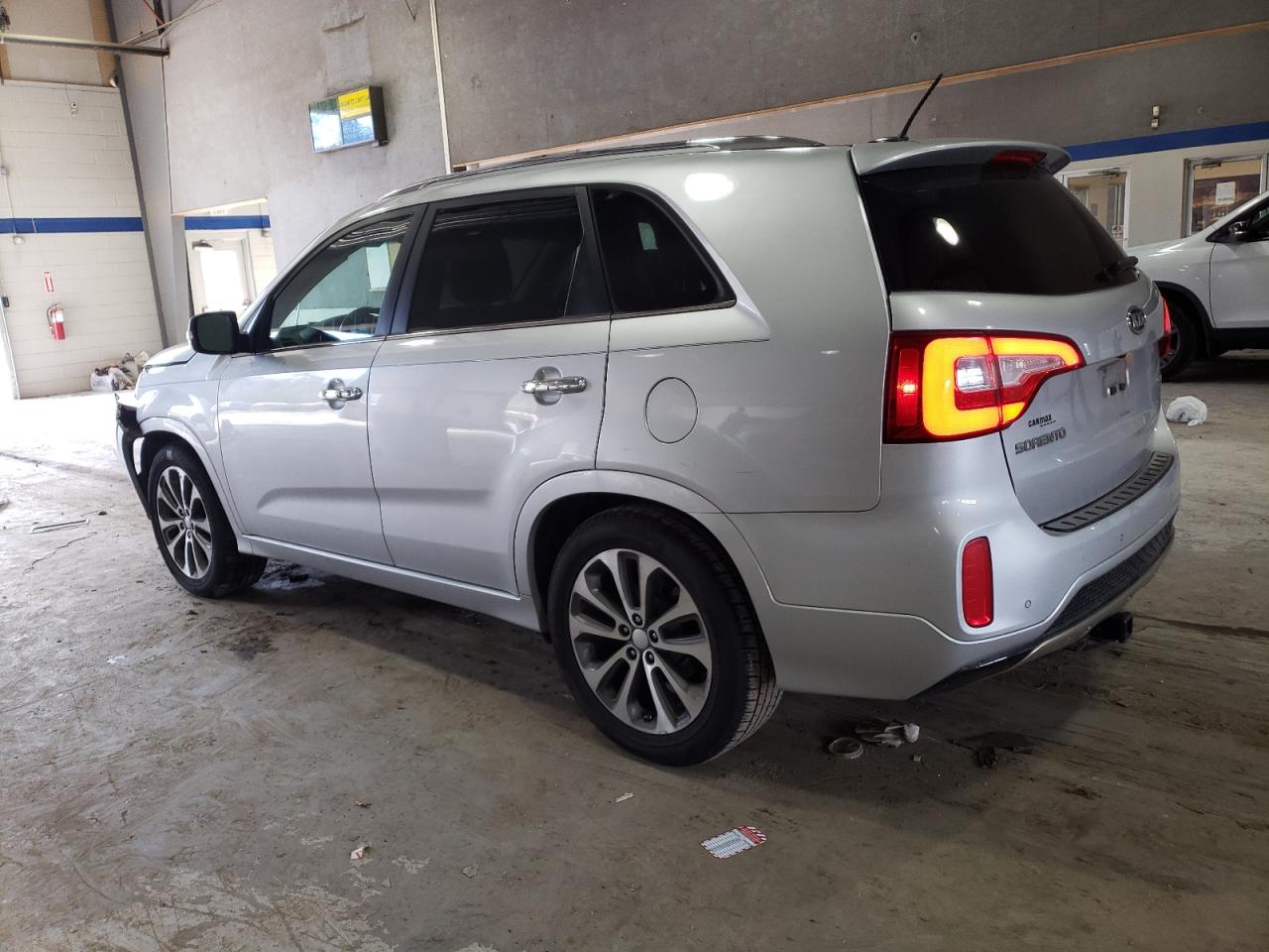 2015 Kia Sorento - Image 2