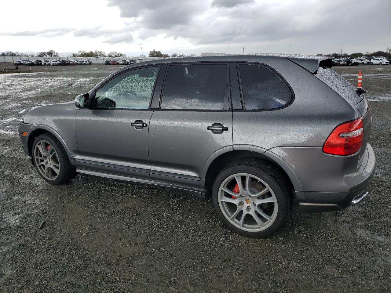 2009 Porsche Cayenne - Image 2