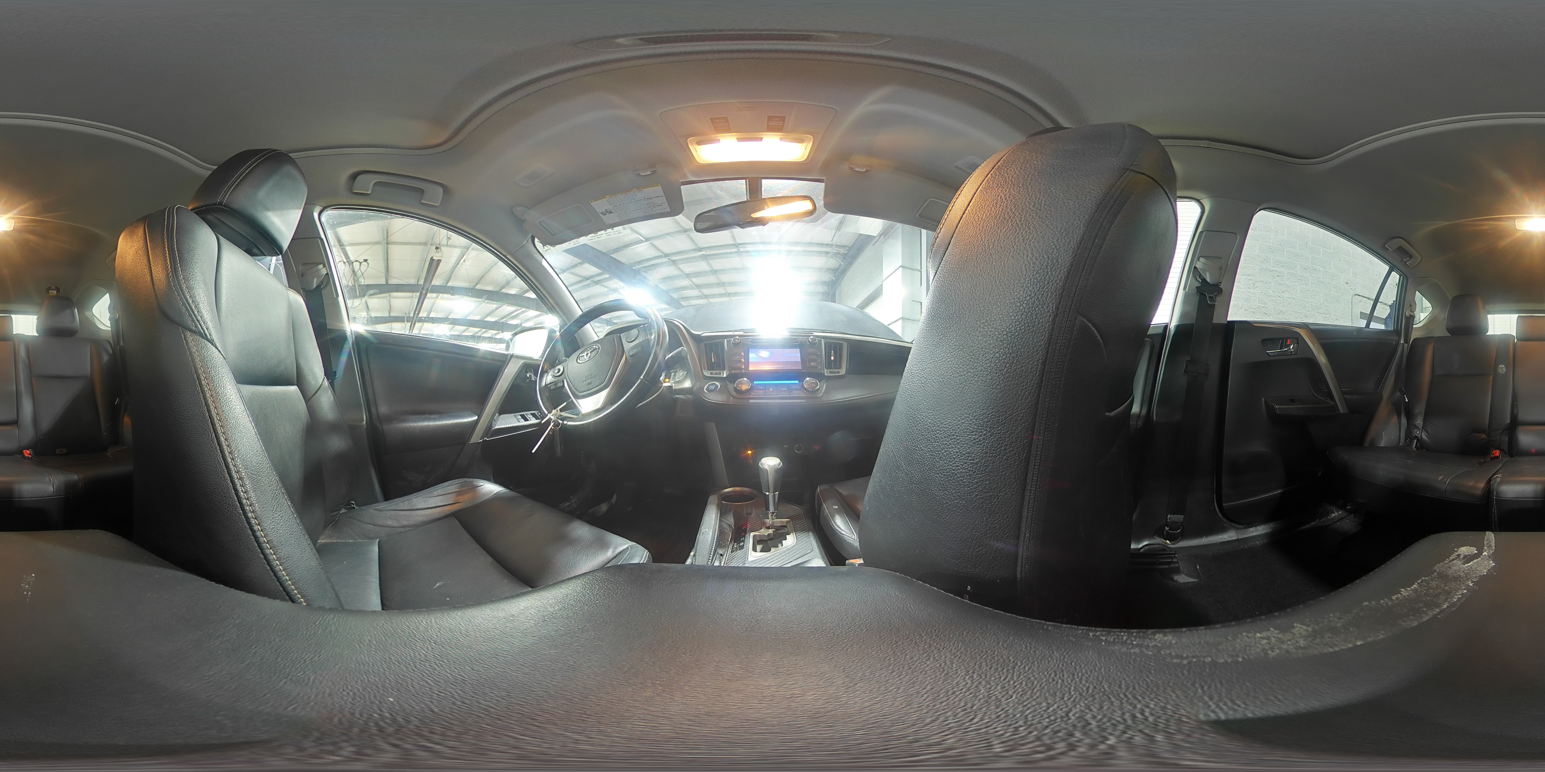 2014 Toyota RAV 4 - Image 14