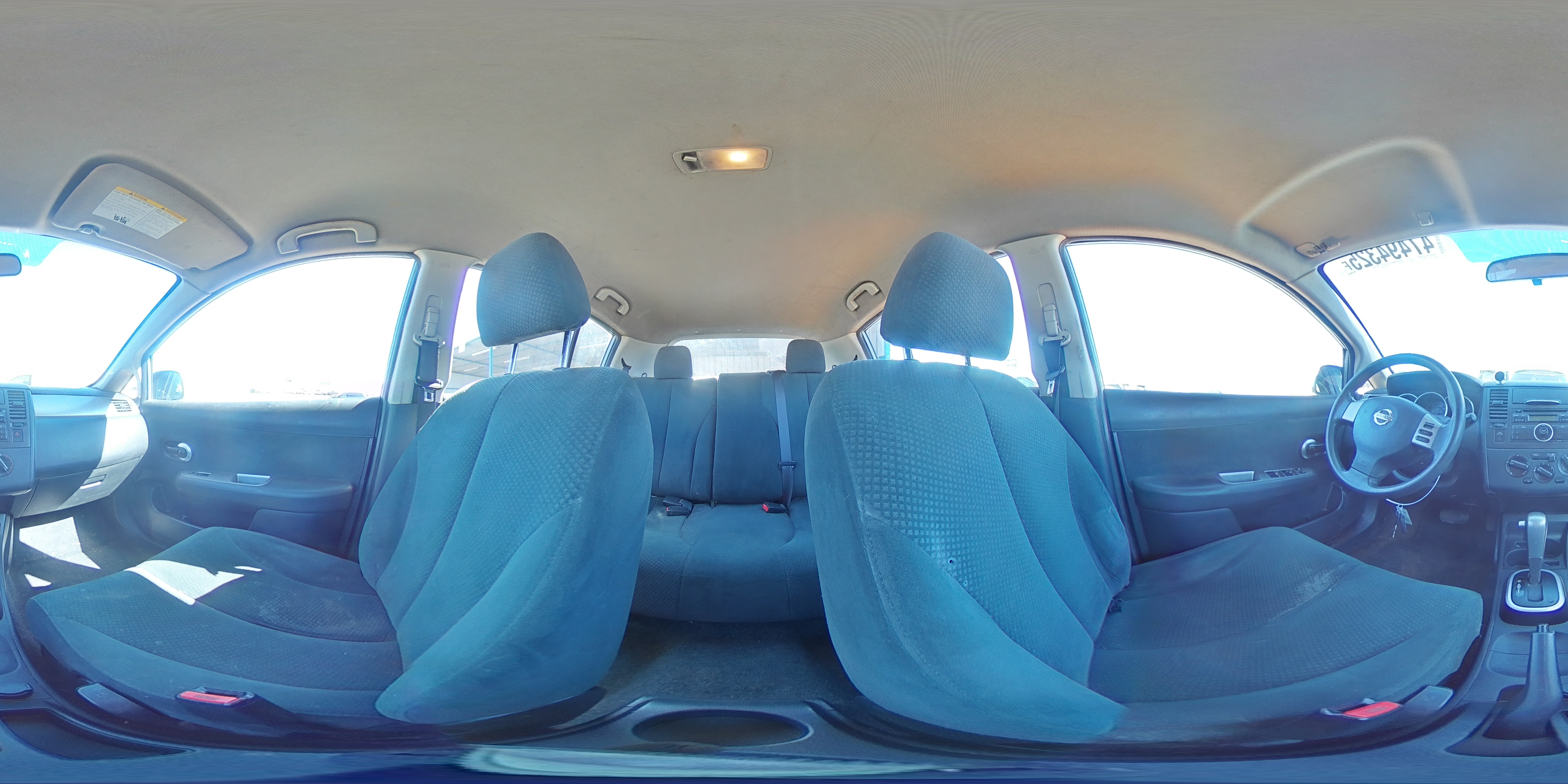 2012 Nissan Versa - Image 13