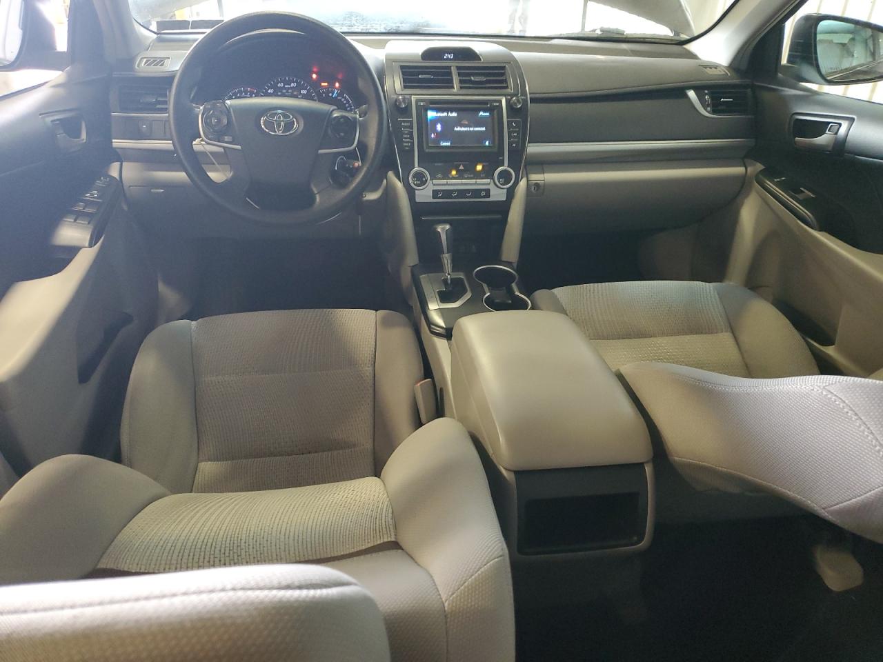 2014 Toyota Camry - Image 8