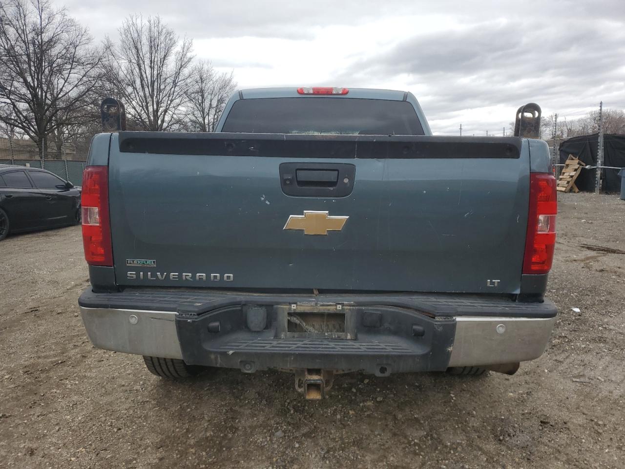2011 Chevrolet Silverado - Image 6