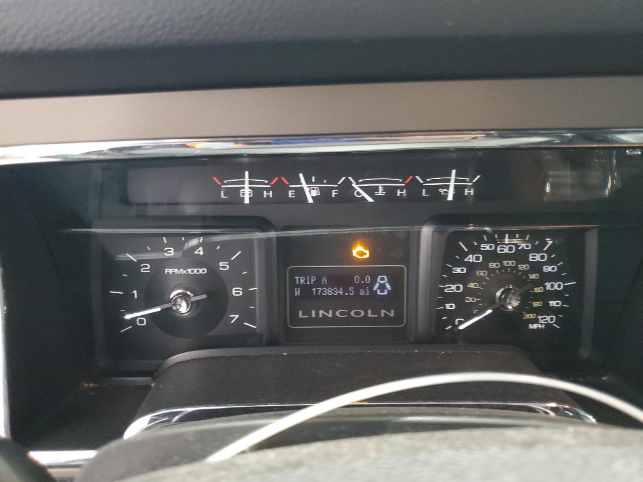 2012 Lincoln Navigator - Image 9