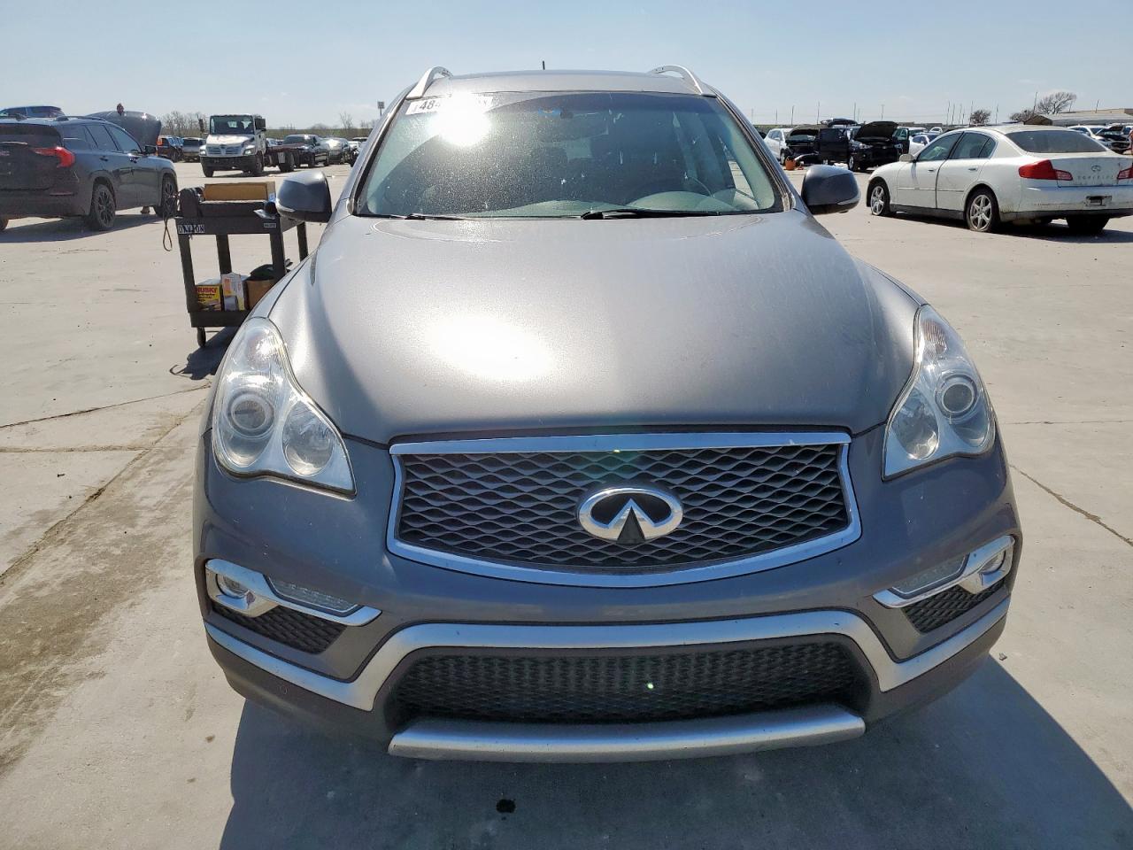 2017 Infiniti QX50 - Image 5