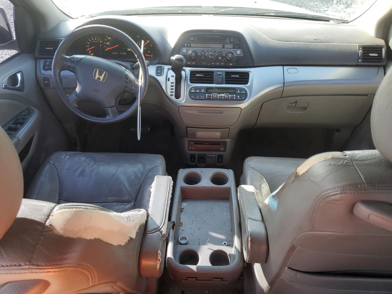 2010 Honda Odyssey - Image 8