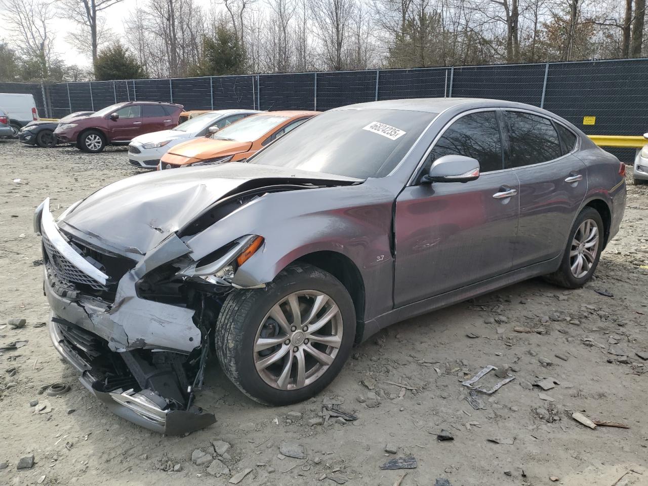 2019 Infiniti Q70 3.7 Luxe na sprzedaż w Waldorf, MD - Front End