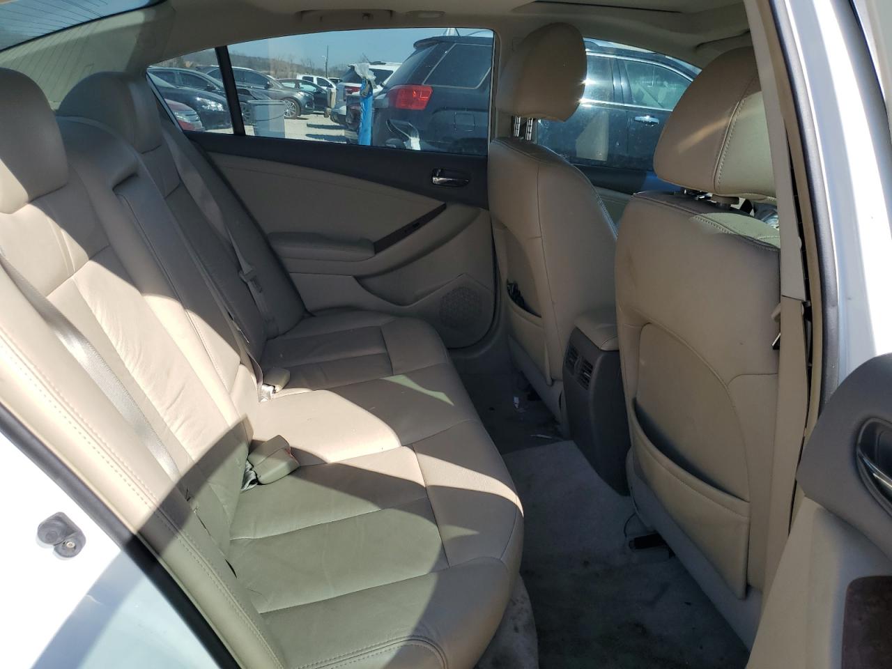 2007 Nissan Altima - Image 10
