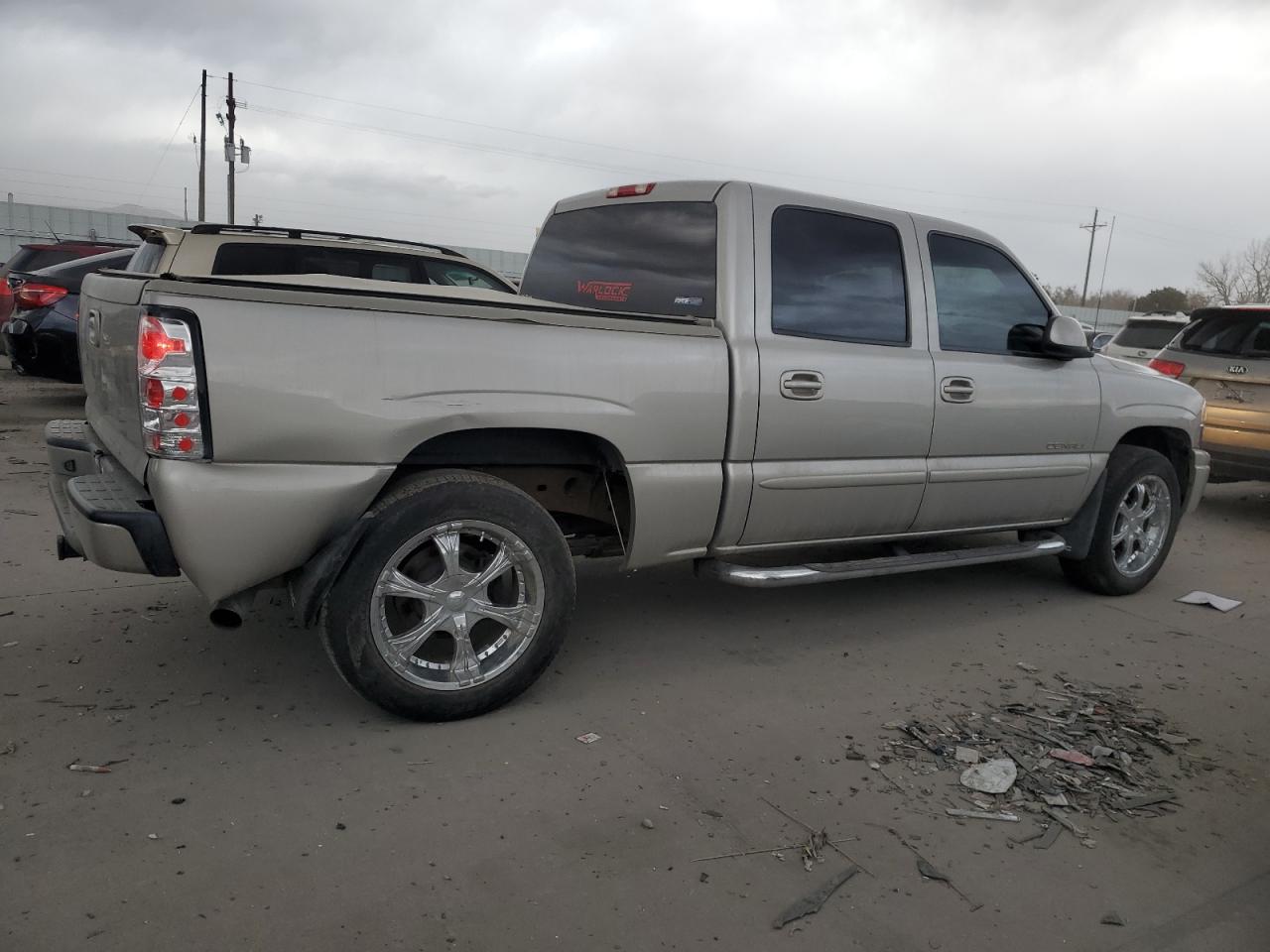 2005 GMC Sierra - Image 3