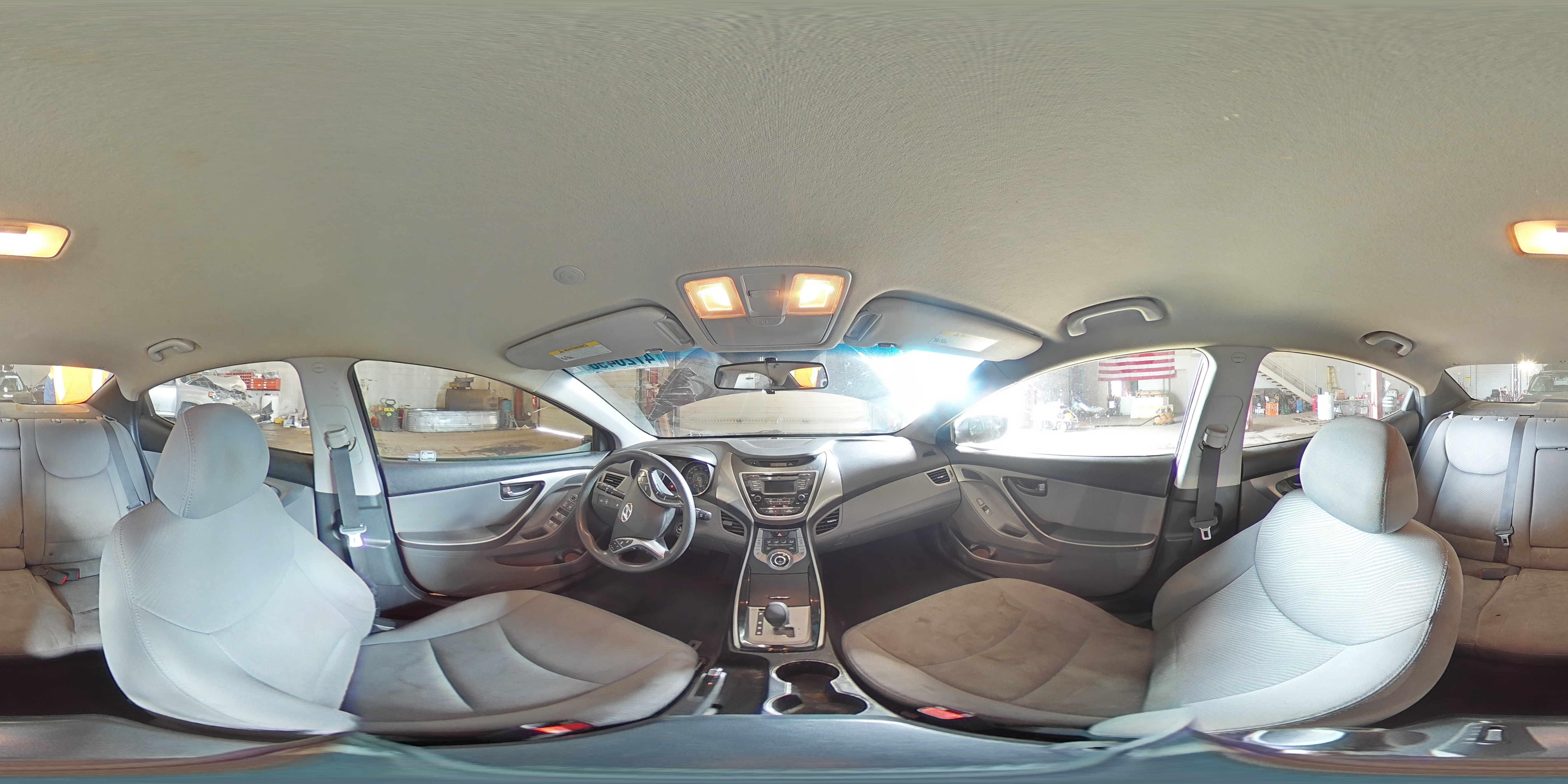 2013 Hyundai Elantra - Image 14