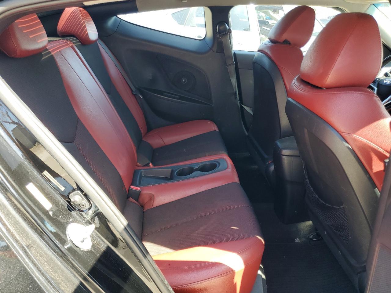 2013 Hyundai Veloster - Image 10