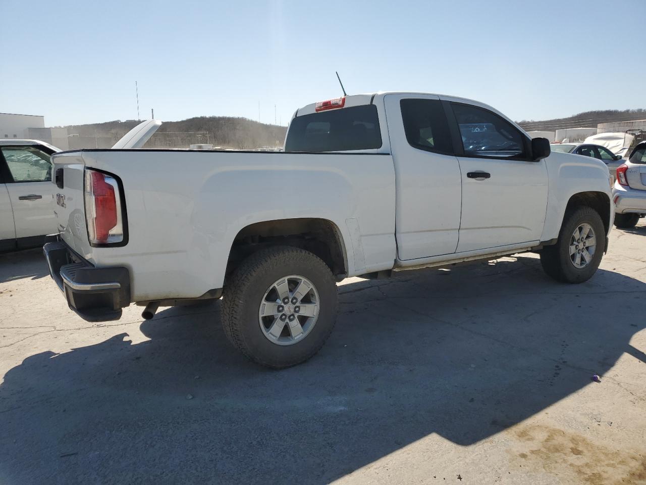 2015 GMC Canyon - Image 3