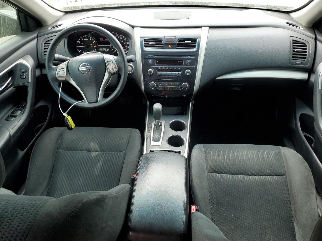2015 Nissan Altima - Image 8