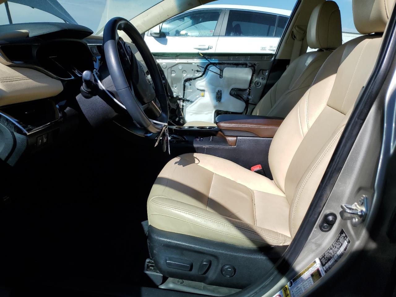 2014 Toyota Avalon - Image 7