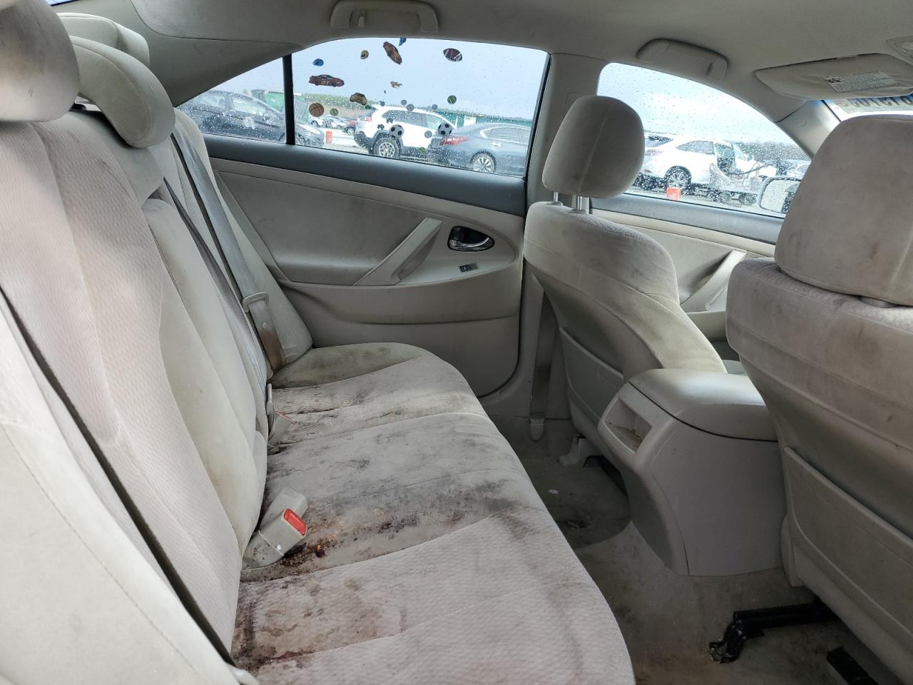 2010 Toyota Camry - Image 10