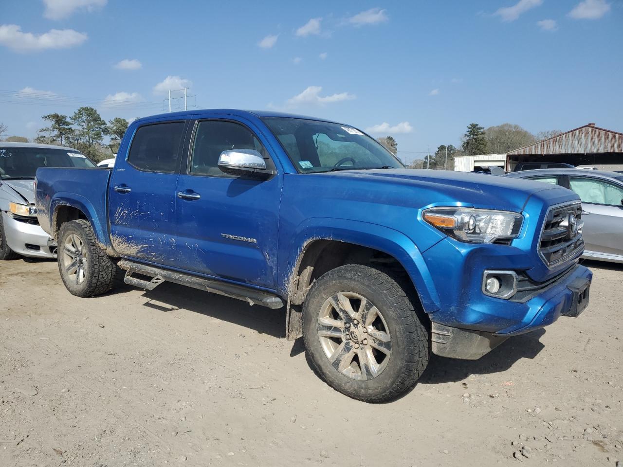2017 Toyota Tacoma - Image 4