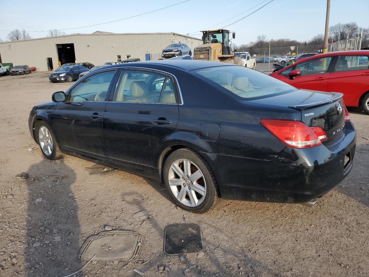 2006 Toyota Avalon - Image 2