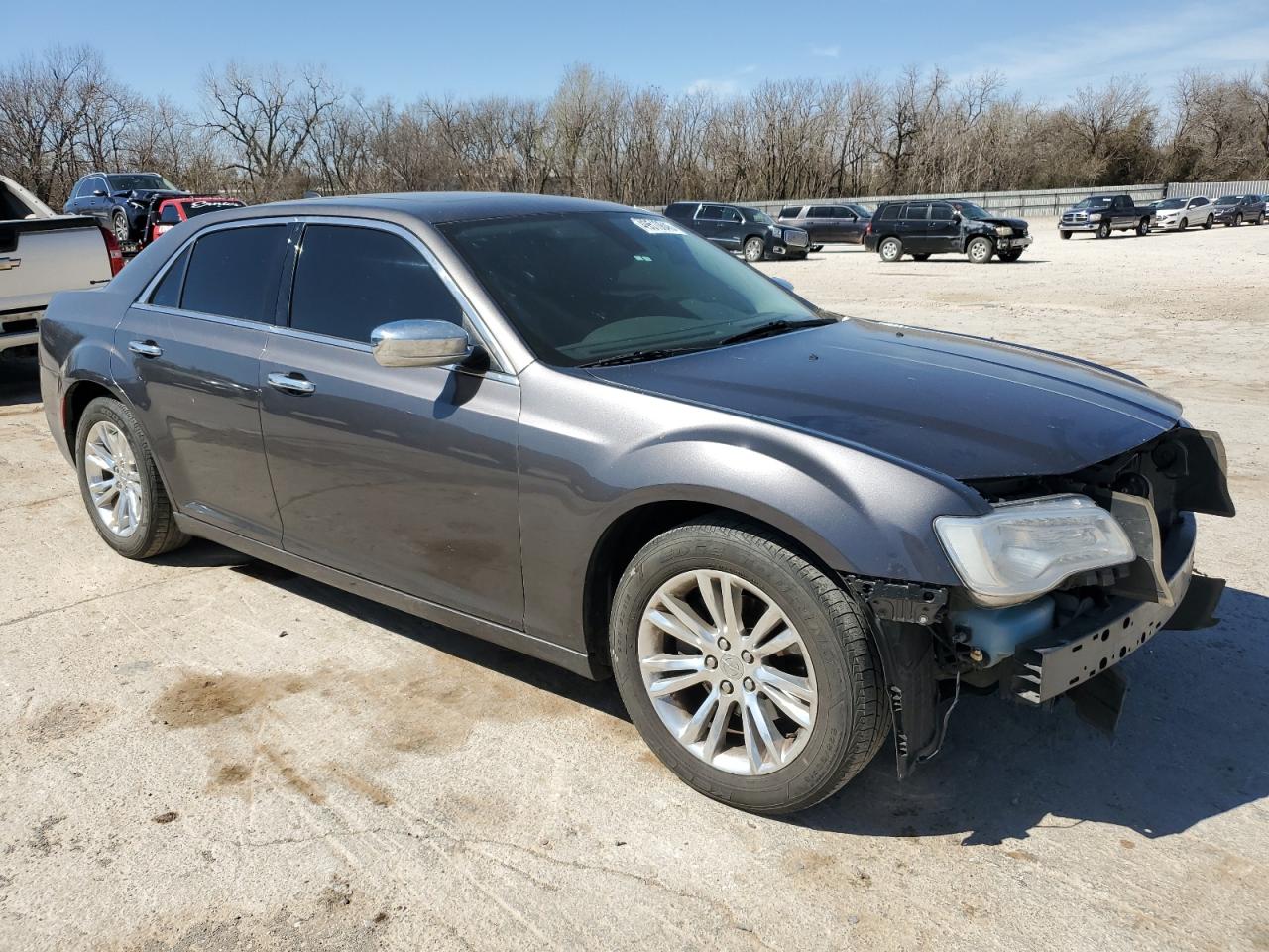 2016 Chrysler 300 - Image 4