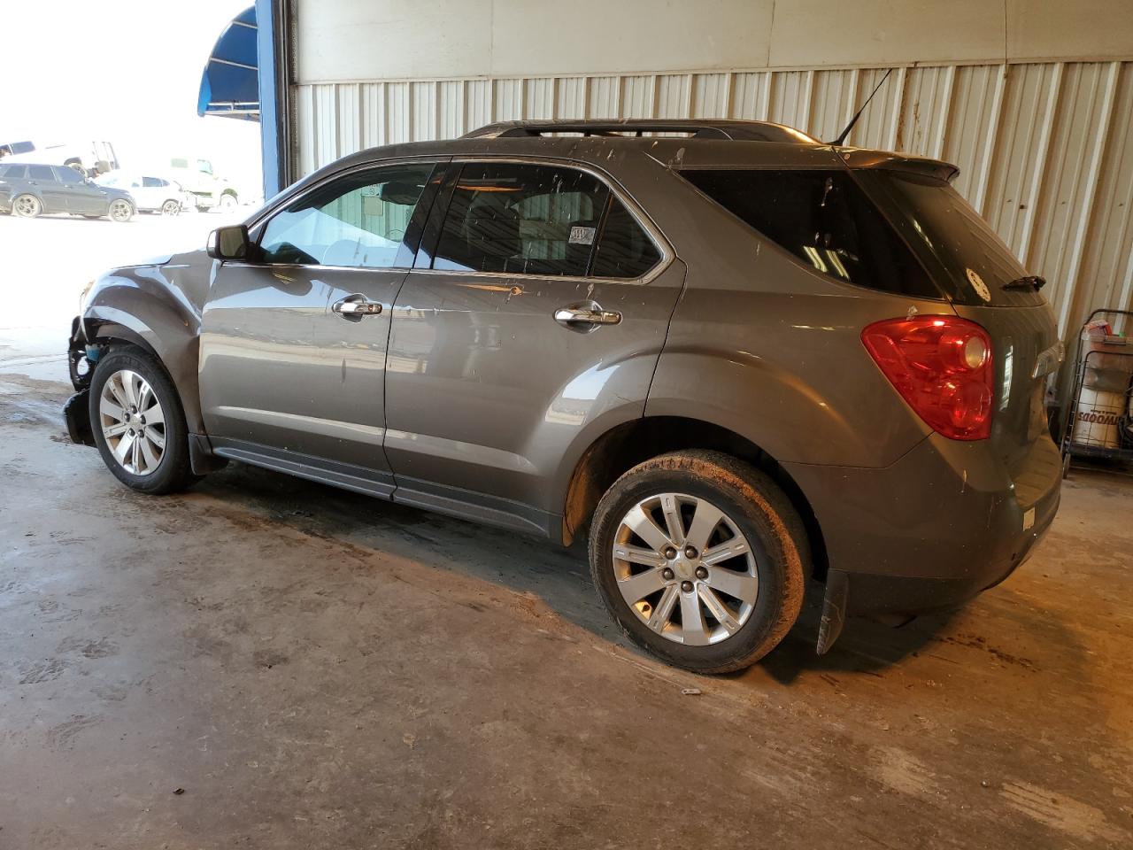 2011 Chevrolet Equinox - Image 2