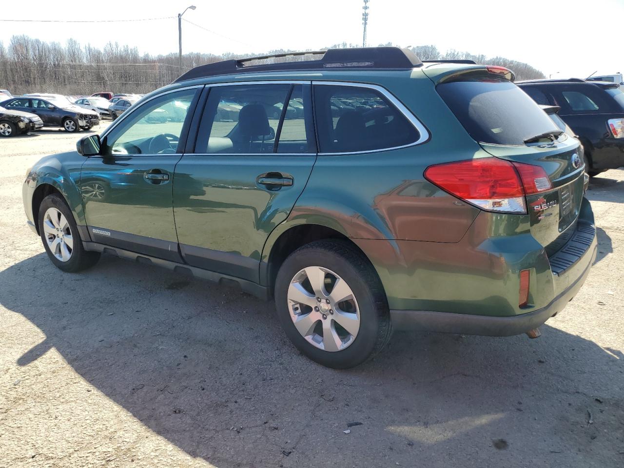 2010 Subaru Outback - Image 2