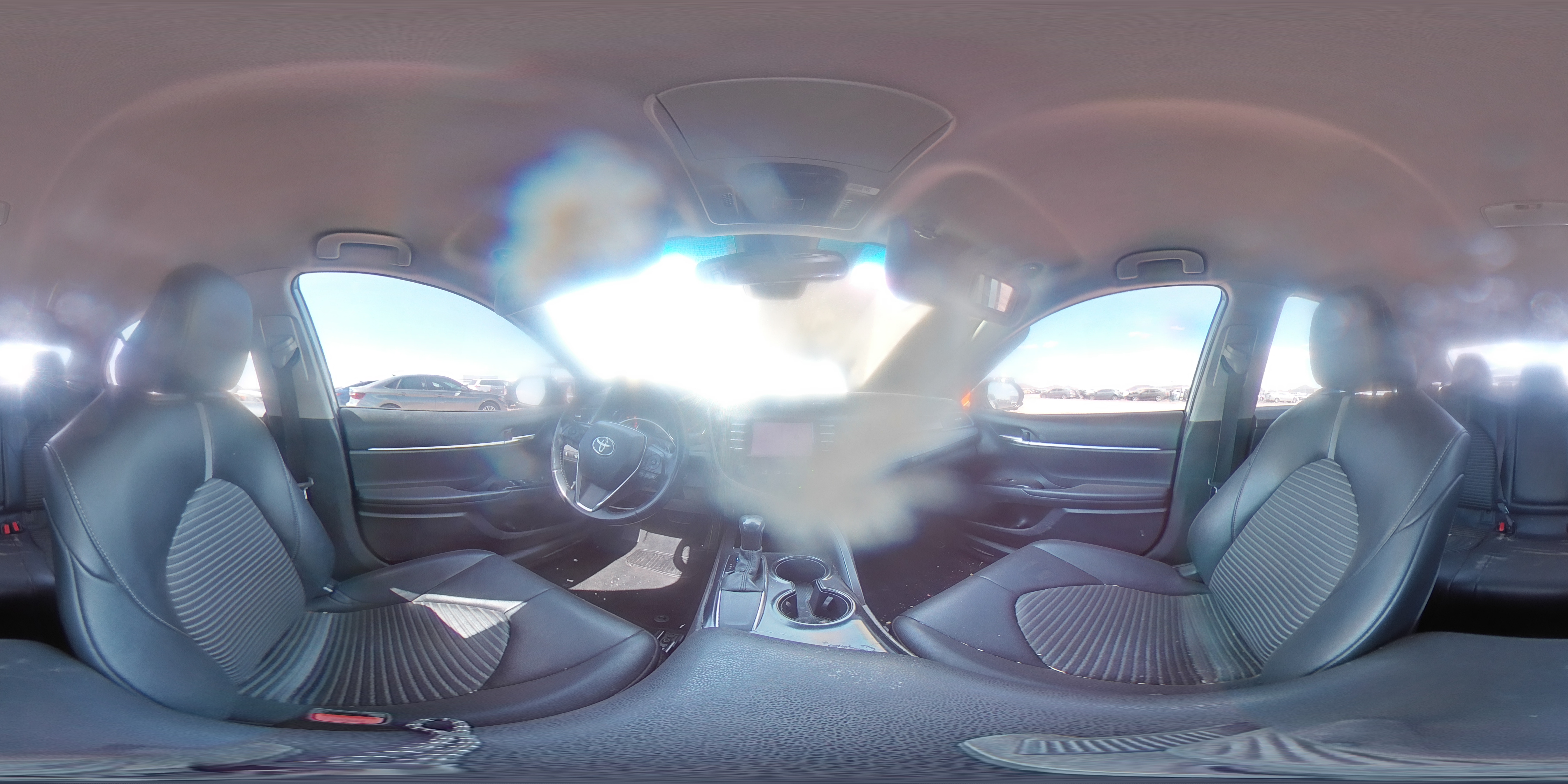 2020 Toyota Camry - Image 13