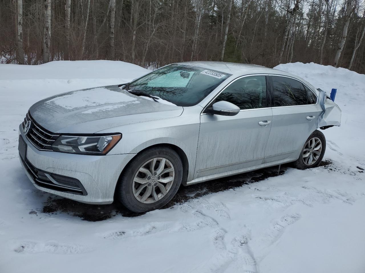 2017 Volkswagen Passat - Image 1