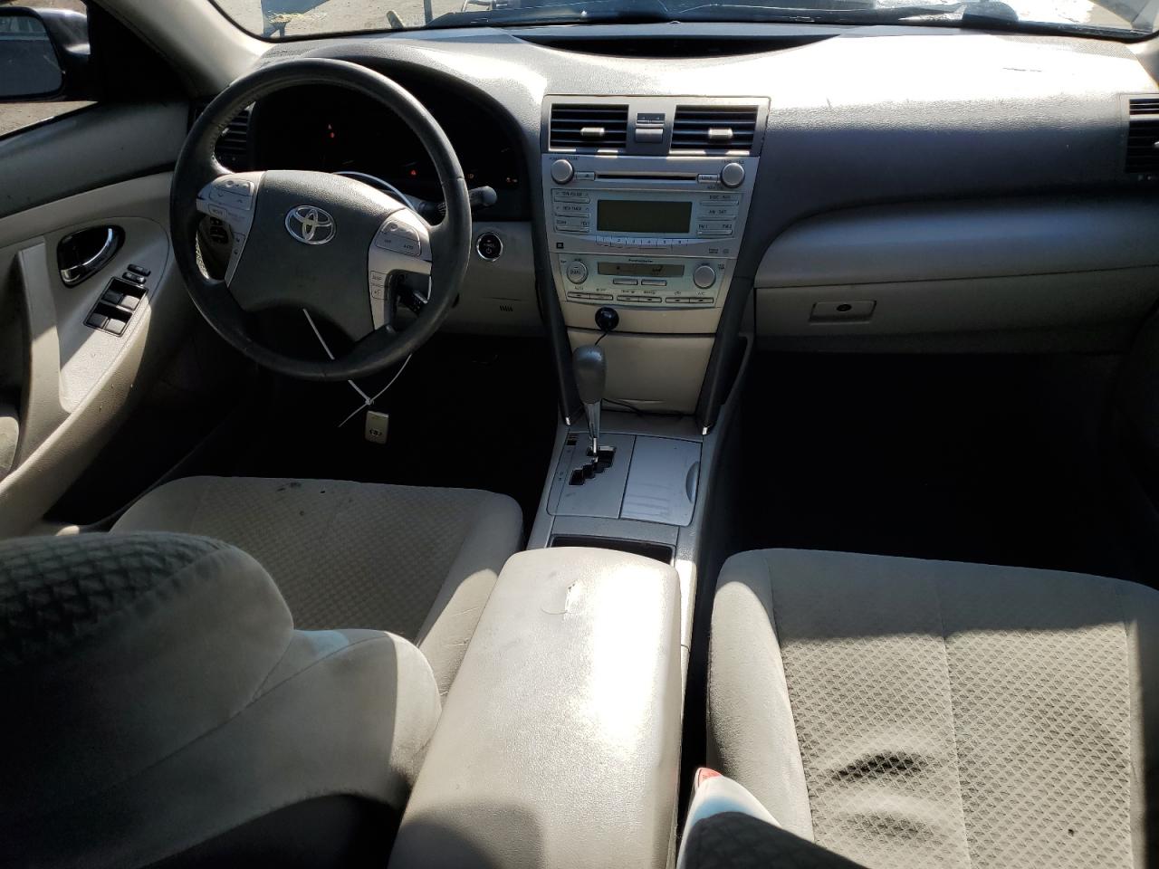 2009 Toyota Camry - Image 8