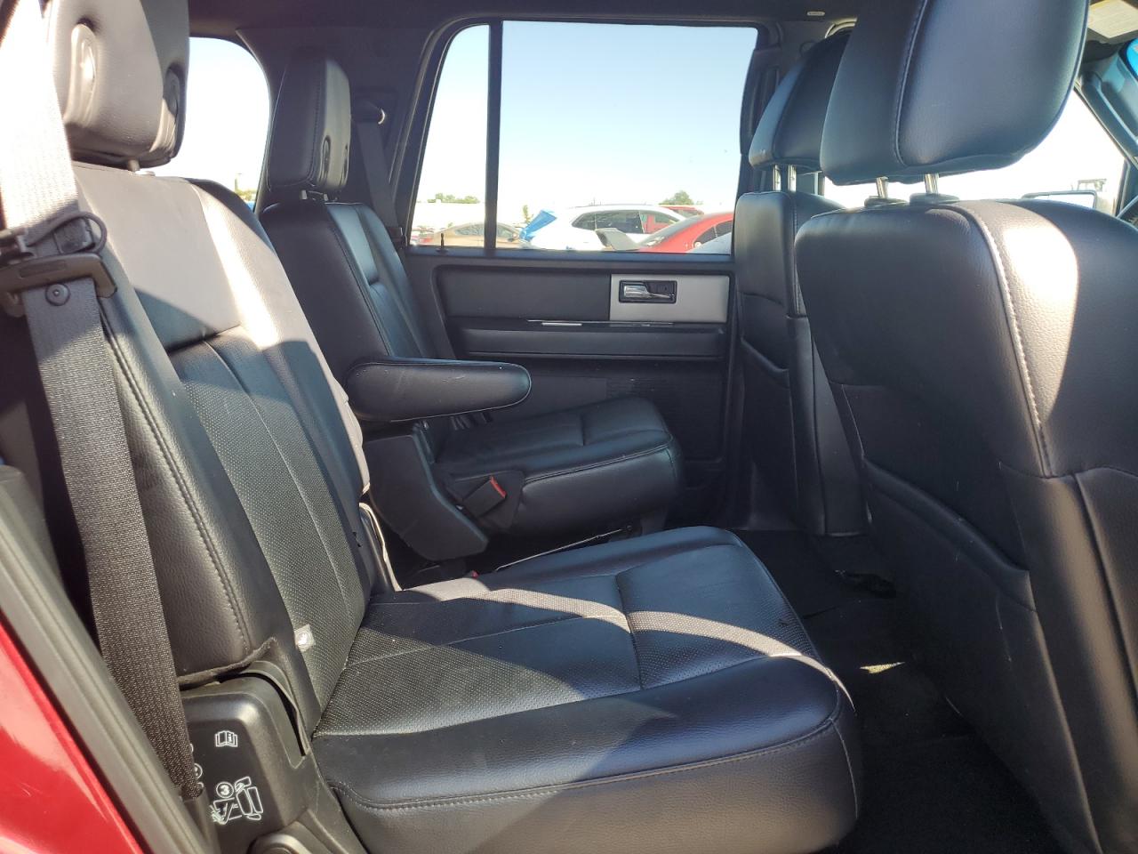 2017 Ford Expedition - Image 11