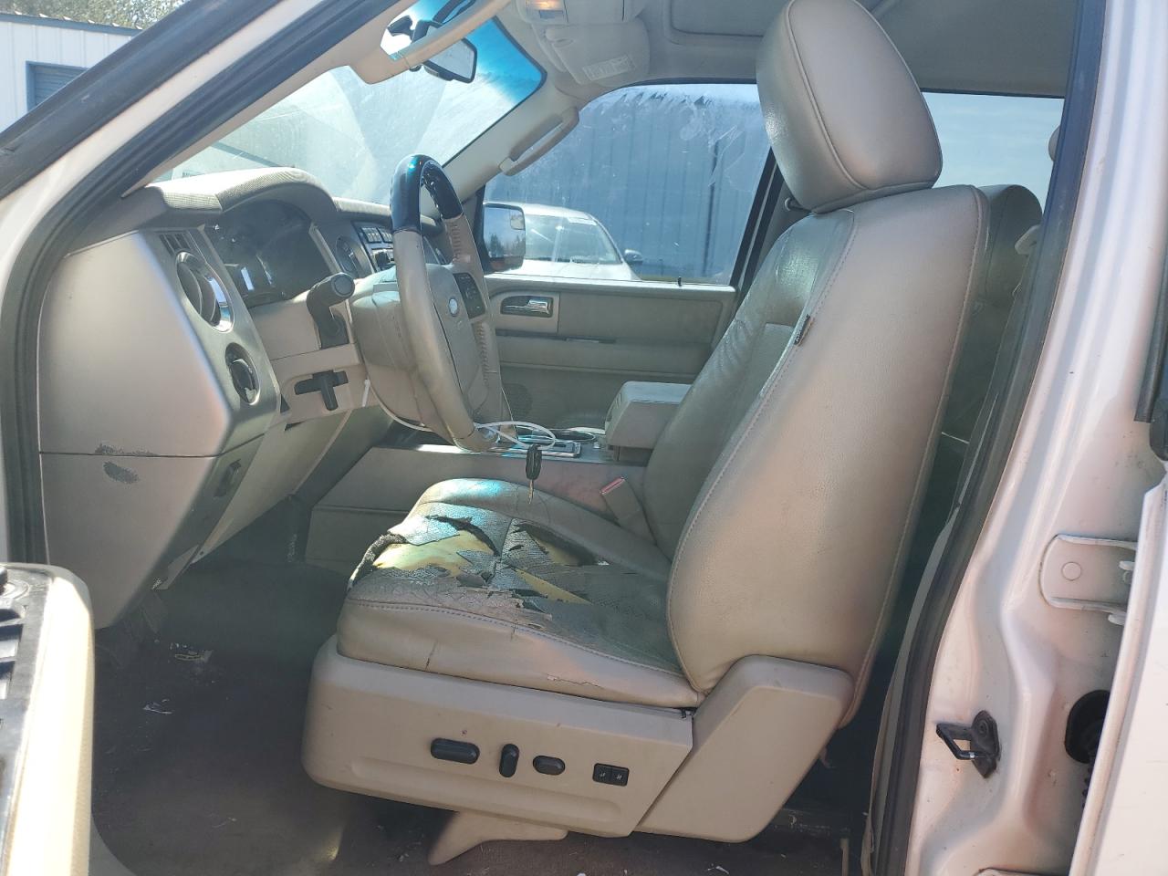 2012 Ford Expedition - Image 7
