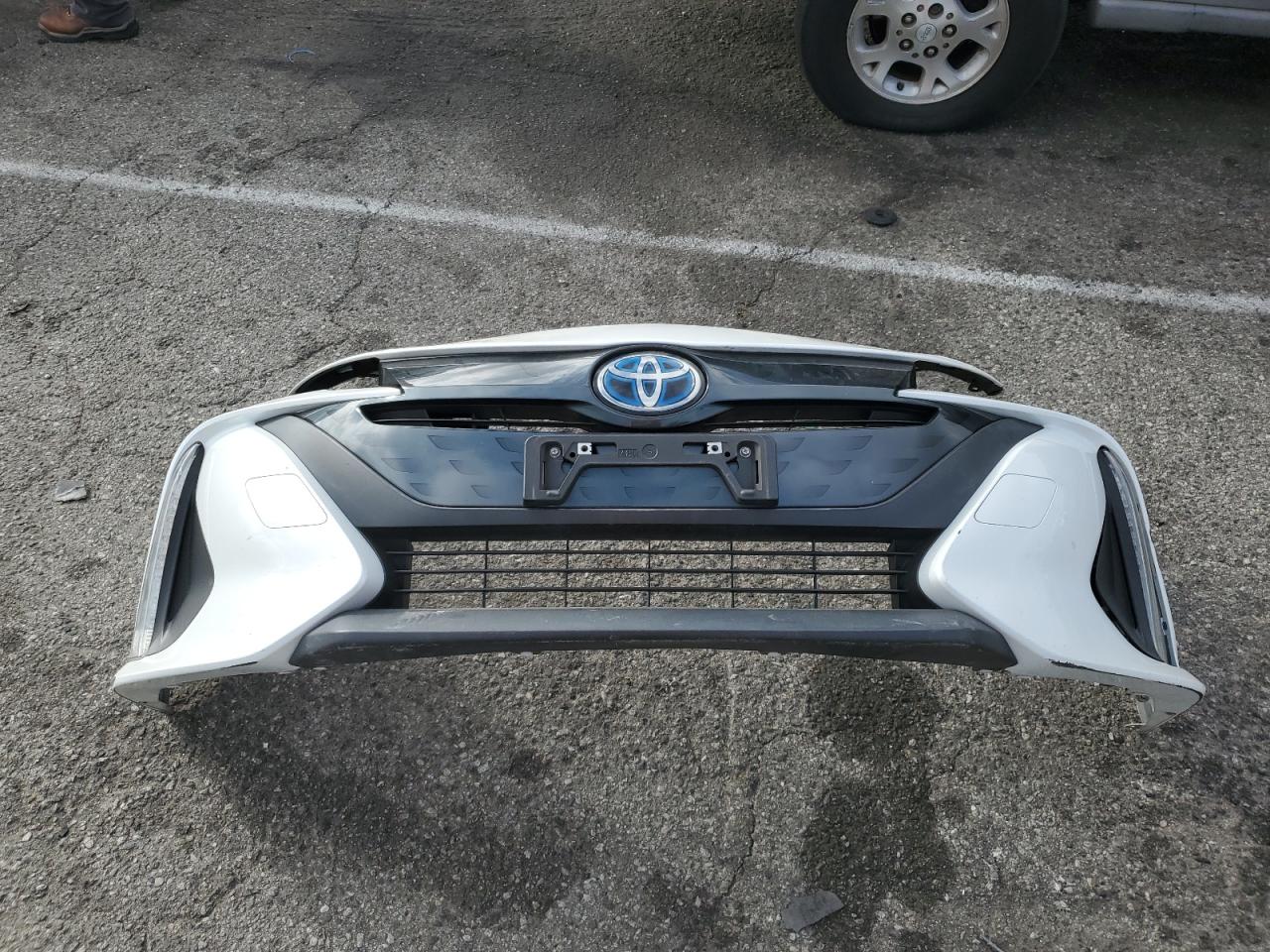 2022 Toyota Prius - Image 12