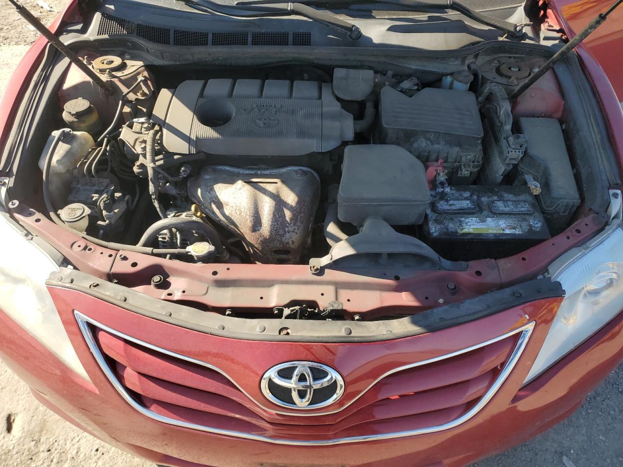 2010 Toyota Camry - Image 11