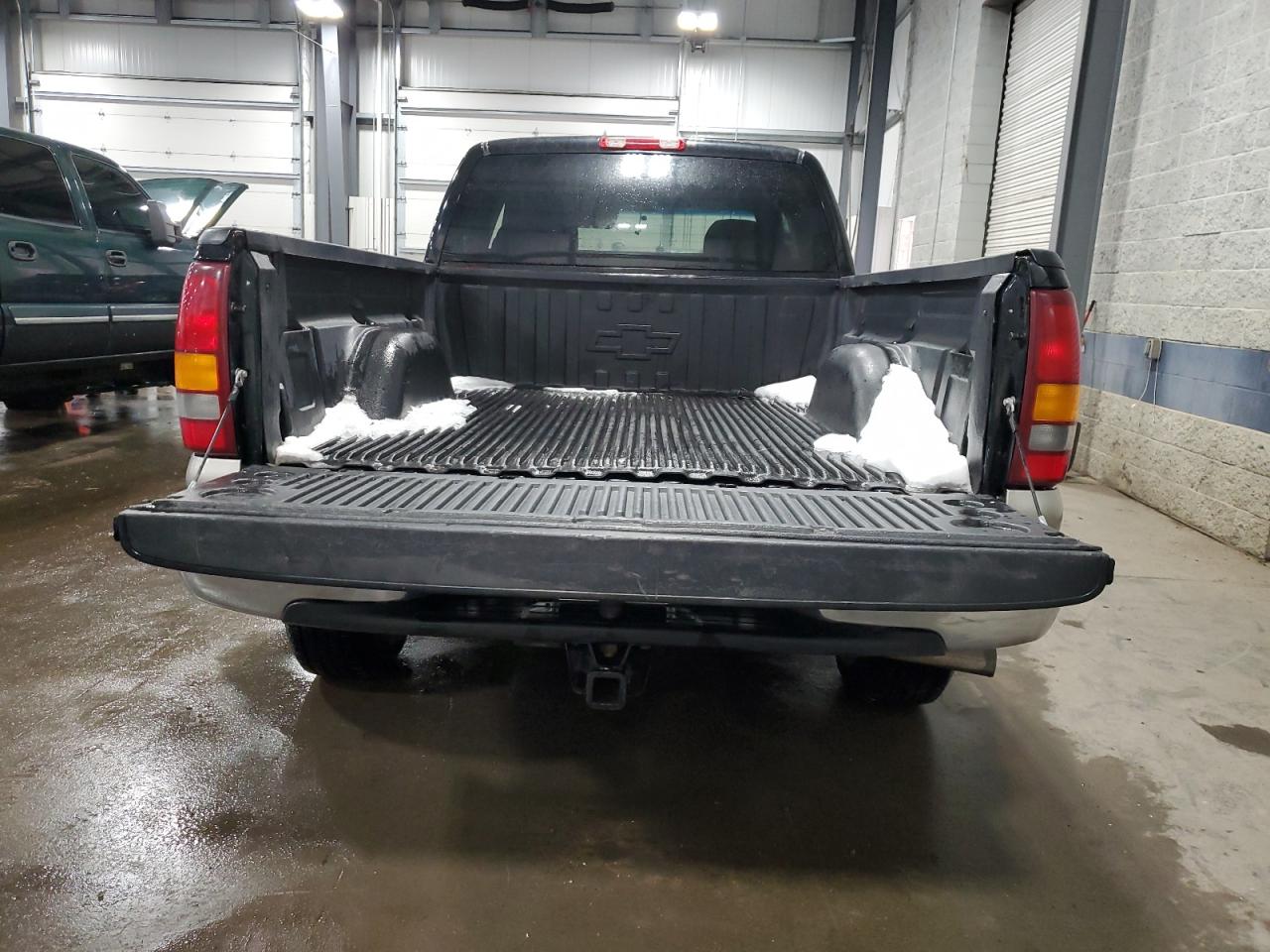 2000 Chevrolet Silverado - Image 6