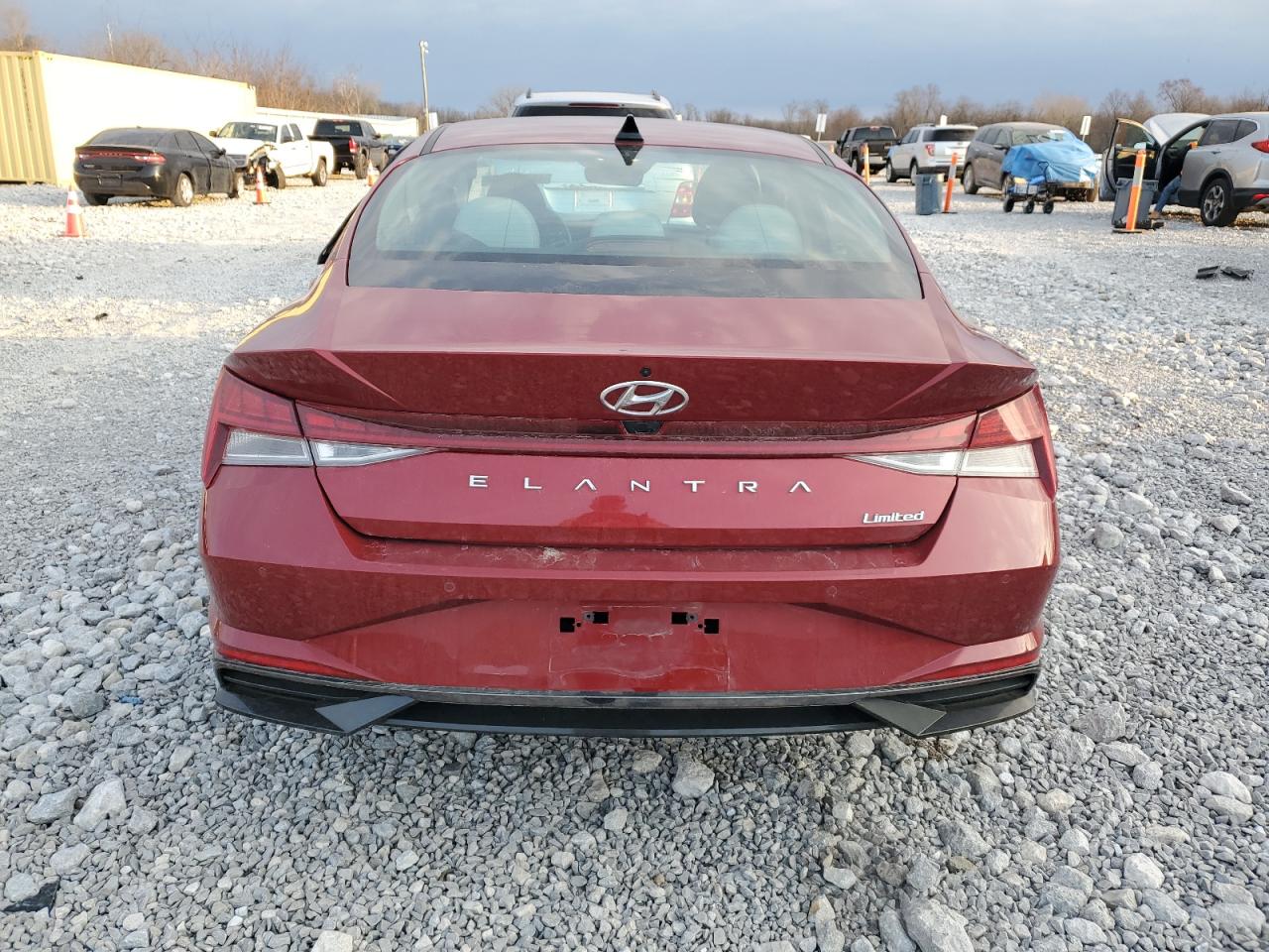 2023 Hyundai Elantra - Image 6