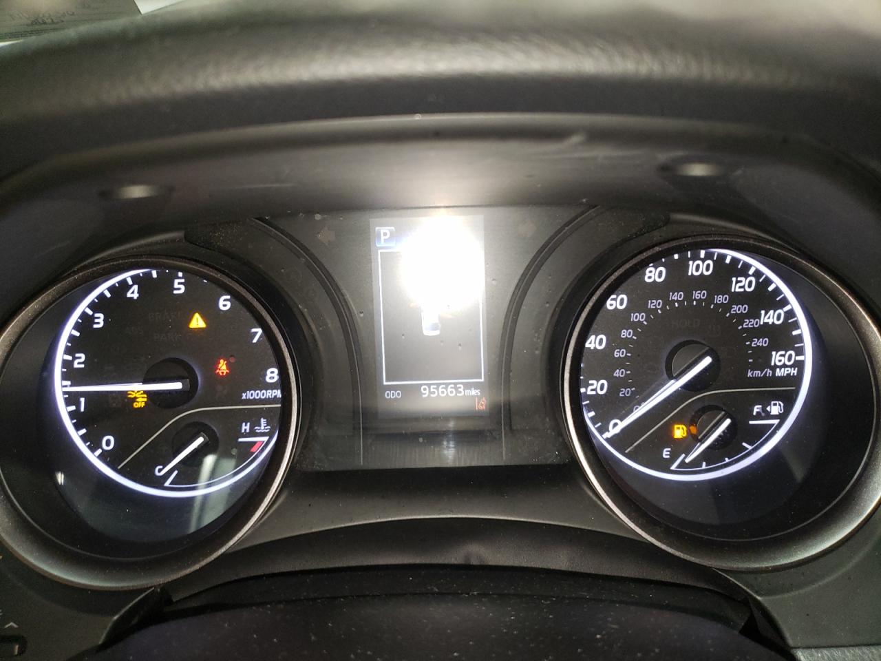 2022 Toyota Camry - Image 9