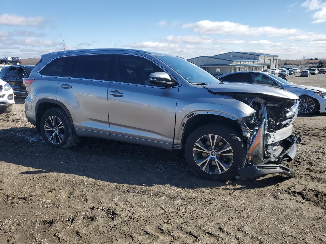 2016 Toyota Highlander - Image 4